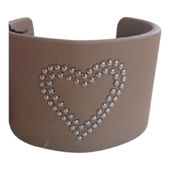 paparazzi Jewelry - Paparazzi Tan Bracelet with Silver Heart Design